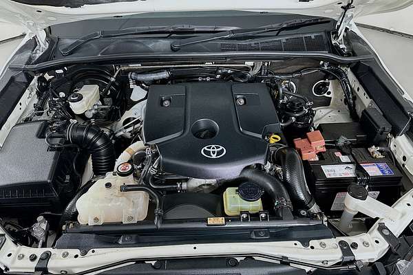 2021 Toyota HILUX SR (4x4) GUN126R 4X4