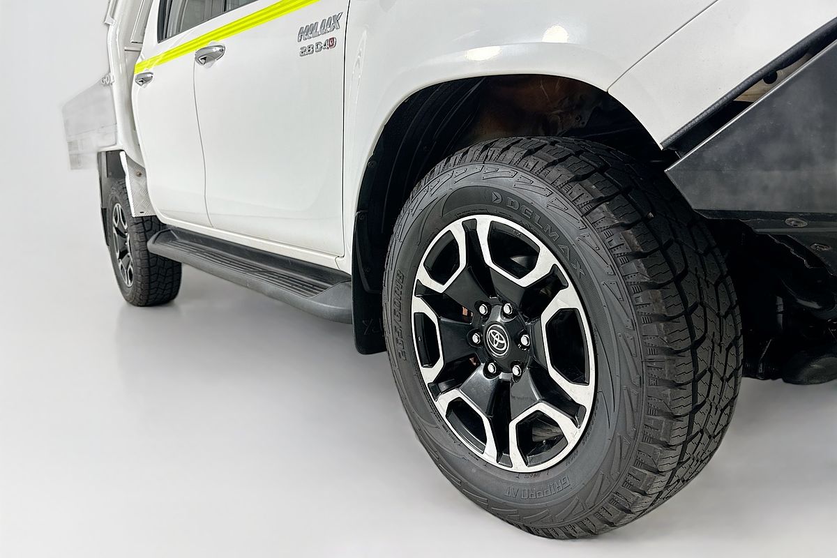 2021 Toyota HILUX SR5 (4x4) GUN126R FACELIFT 4X4