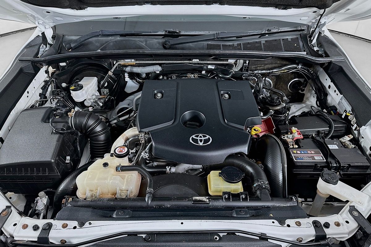2017 Toyota HILUX SR (4x4) GUN126R MY17 4X4
