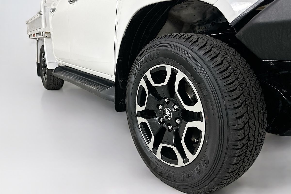 2021 Toyota HILUX SR5 (4x4) GUN126R FACELIFT 4X4