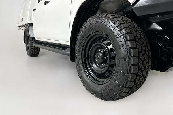 2019 Toyota HILUX SR (4x4) GUN126R MY19 4X4