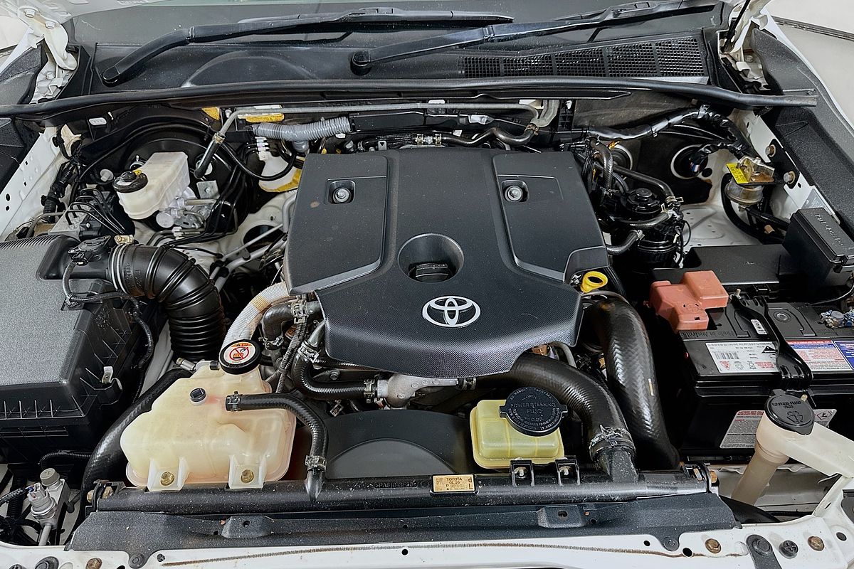 2019 Toyota HILUX SR GUN126R 4X4
