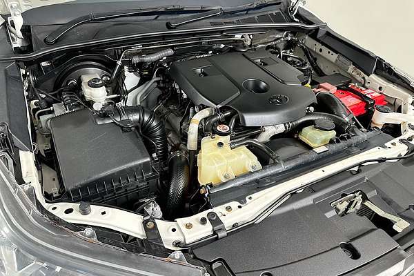 2020 Toyota HILUX SR (4x4) GUN126R FACELIFT 4X4