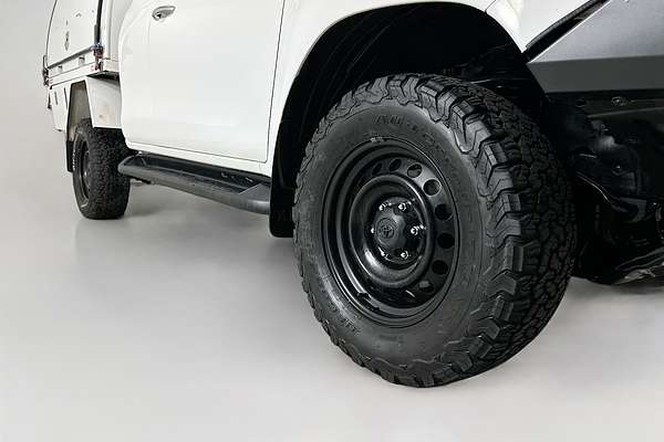 2017 Toyota HILUX SR (4x4) GUN126R 4X4