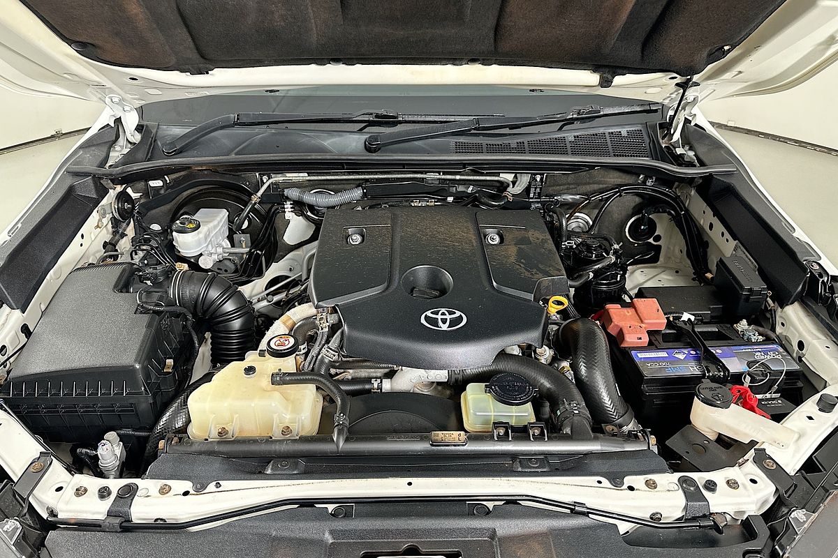 2021 Toyota HILUX SR (4x4) GUN126R 4X4