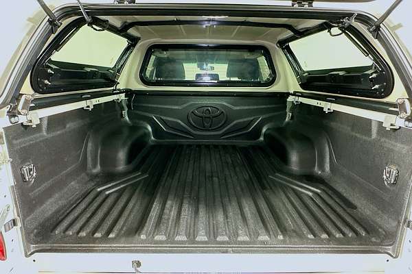 2020 Toyota HILUX SR5 GUN126R 4X4