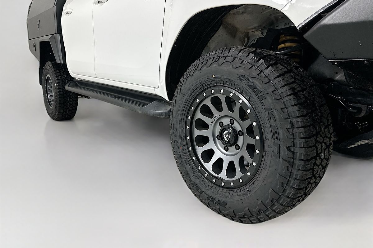 2024 Toyota HILUX SR GUN126R 4X4