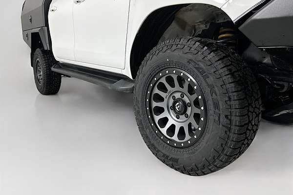 2024 Toyota HILUX SR GUN126R 4X4