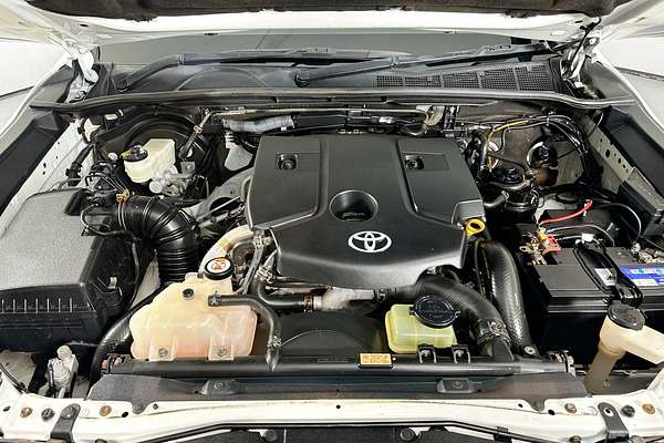 2020 Toyota HILUX SR (4x4) GUN126R MY19 UPGRADE 4X4