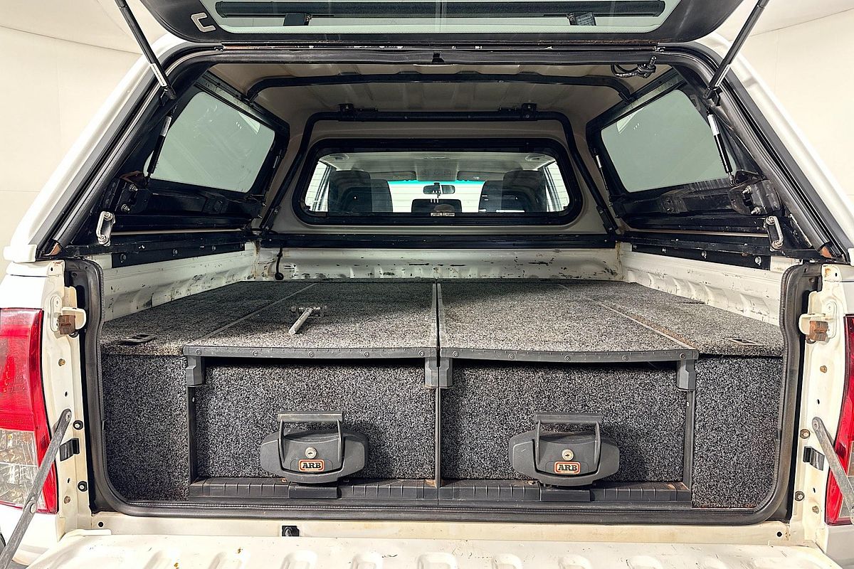 2019 Toyota HILUX SR (4x4) GUN126R MY19 4X4