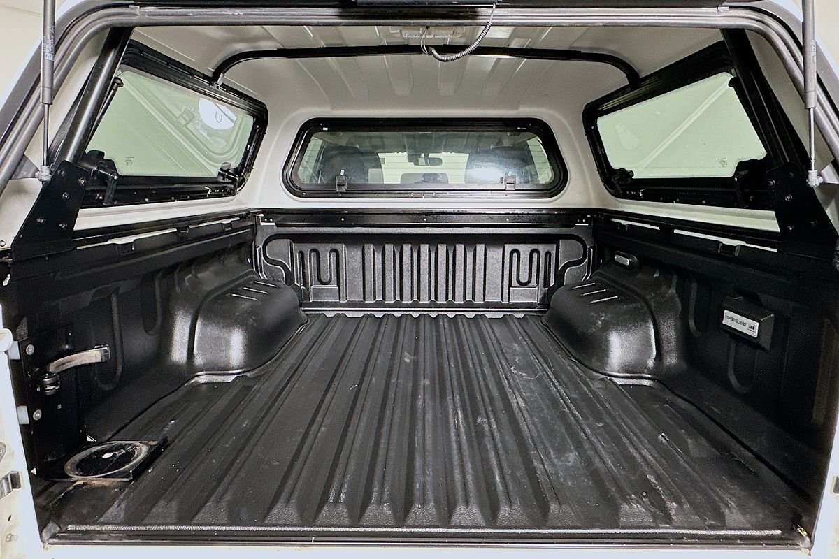 2022 Toyota HILUX SR (4x4) GUN126R 4X4
