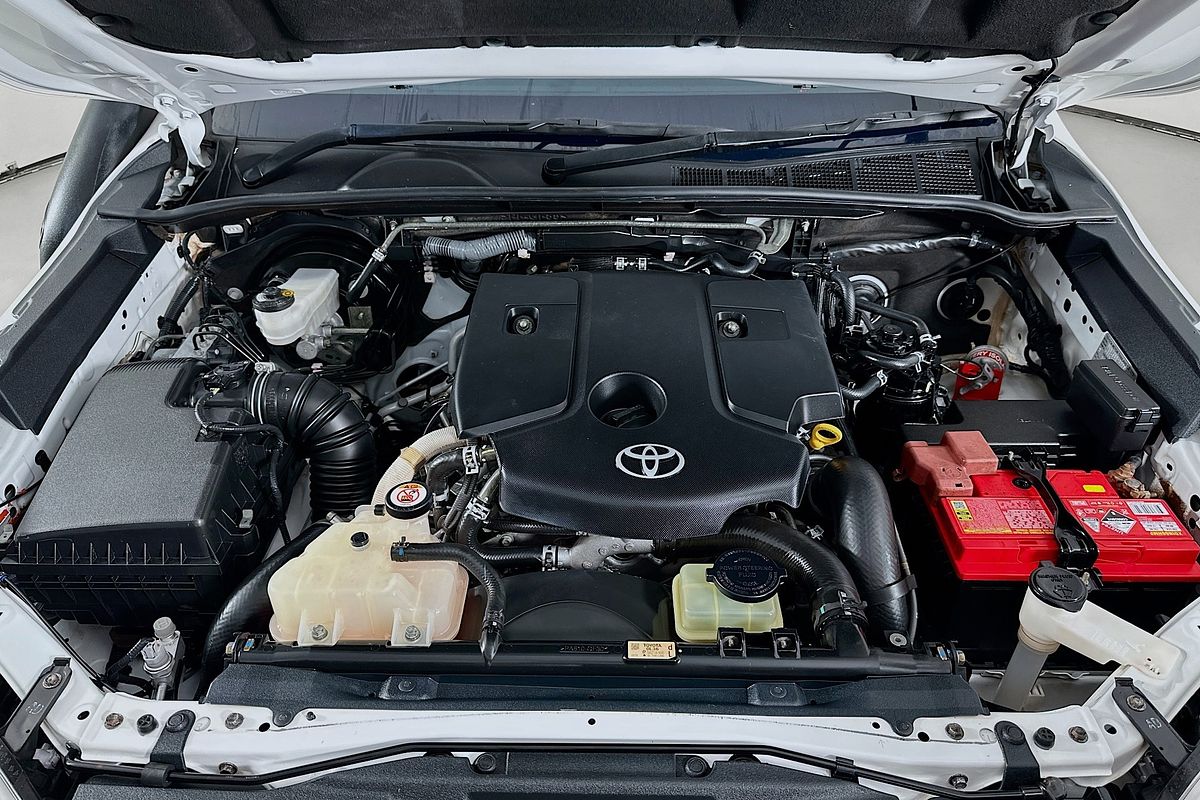2020 Toyota HILUX SR (4x4) GUN126R MY19 UPGRADE 4X4