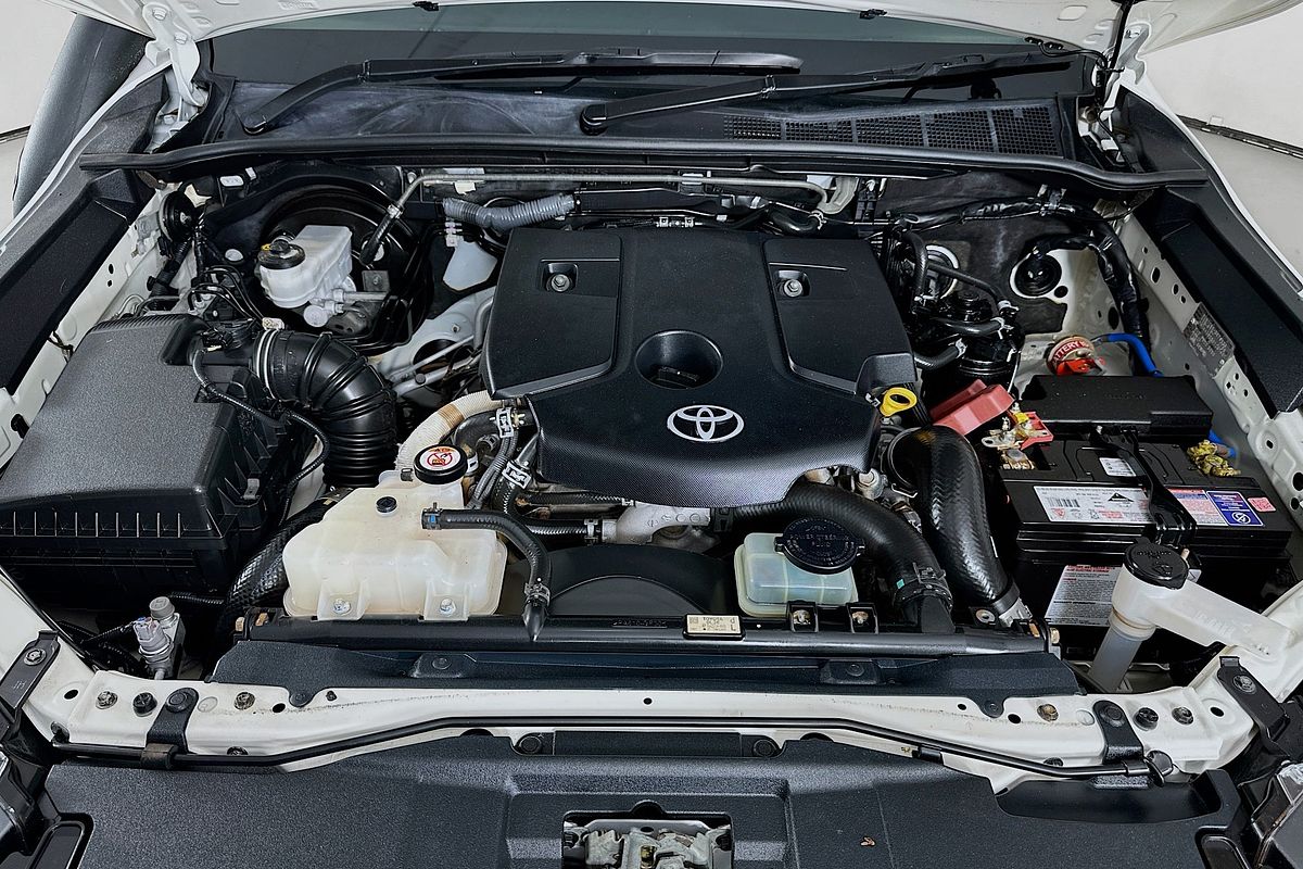 2021 Toyota HILUX SR (4x4) GUN126R 4X4
