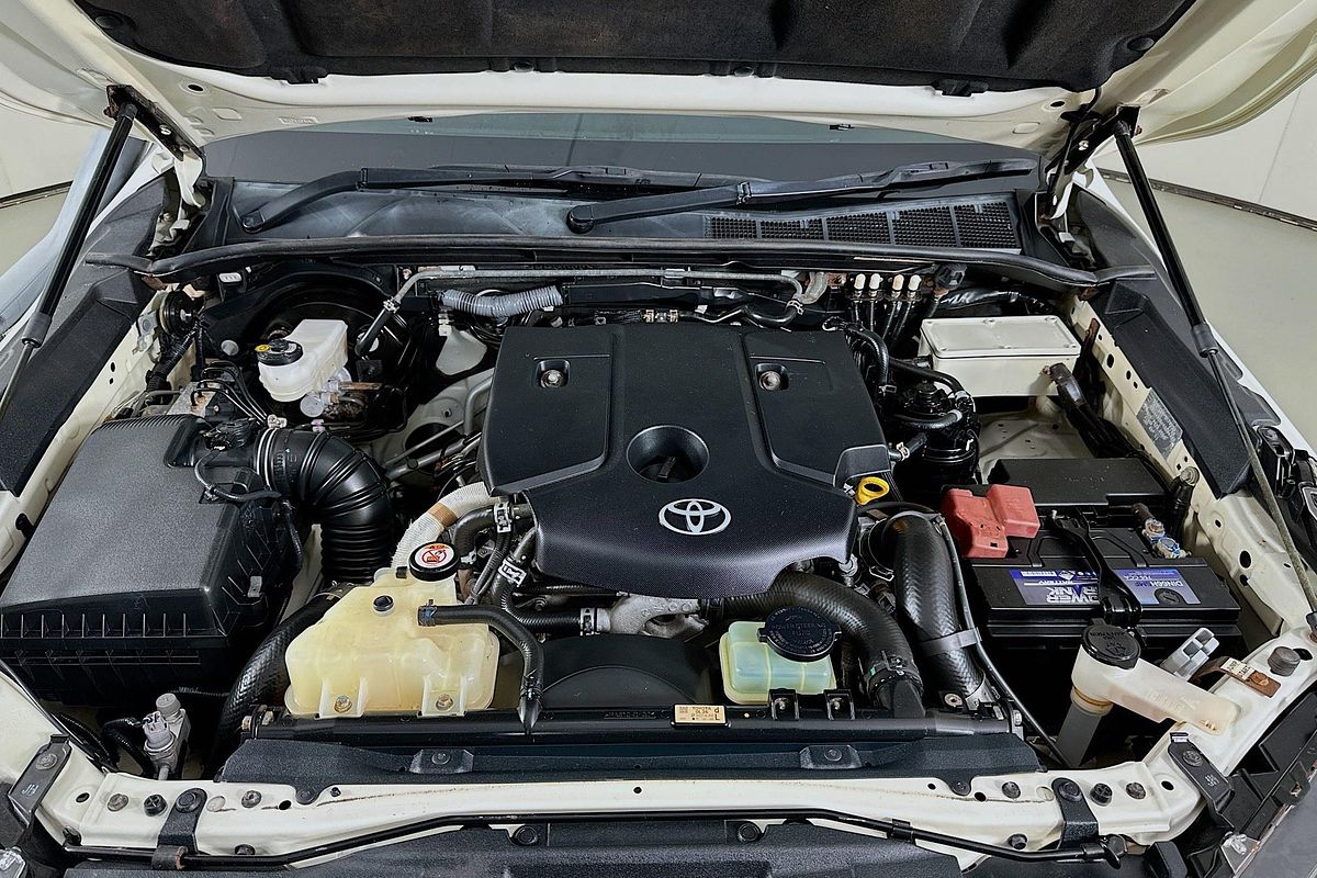 2021 Toyota HILUX SR (4x4) GUN126R 4X4