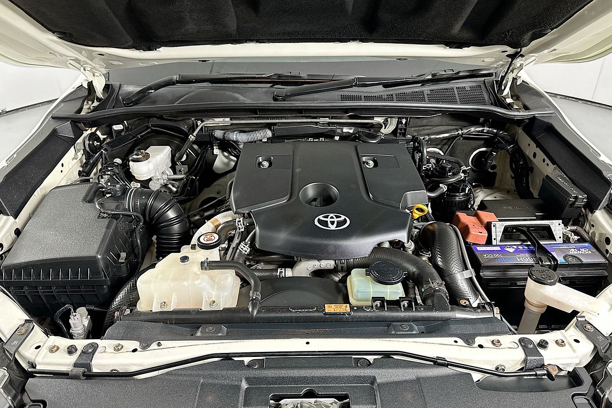 2021 Toyota HILUX SR (4x4) GUN126R FACELIFT 4X4