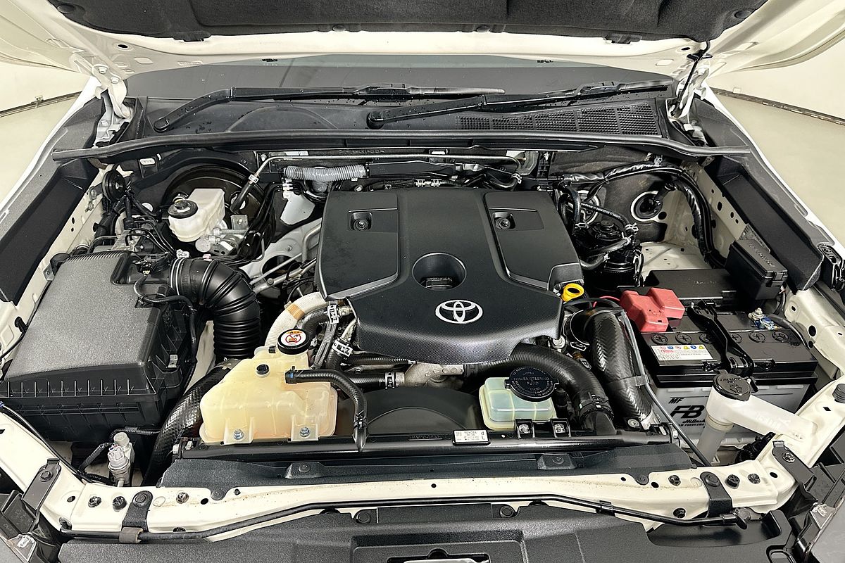 2021 Toyota HILUX SR (4x4) GUN126R FACELIFT 4X4
