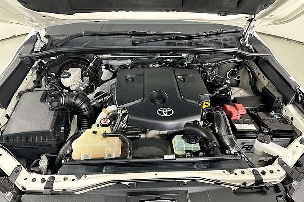 2021 Toyota HILUX SR (4x4) GUN126R FACELIFT 4X4