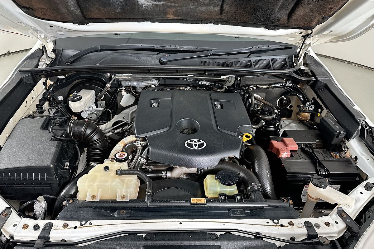 2019 Toyota HILUX SR (4x4) GUN126R MY19