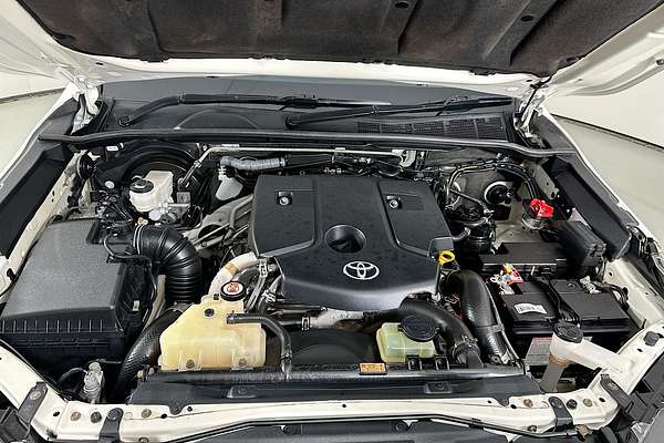 2022 Toyota HILUX SR (4x4) GUN126R 4X4