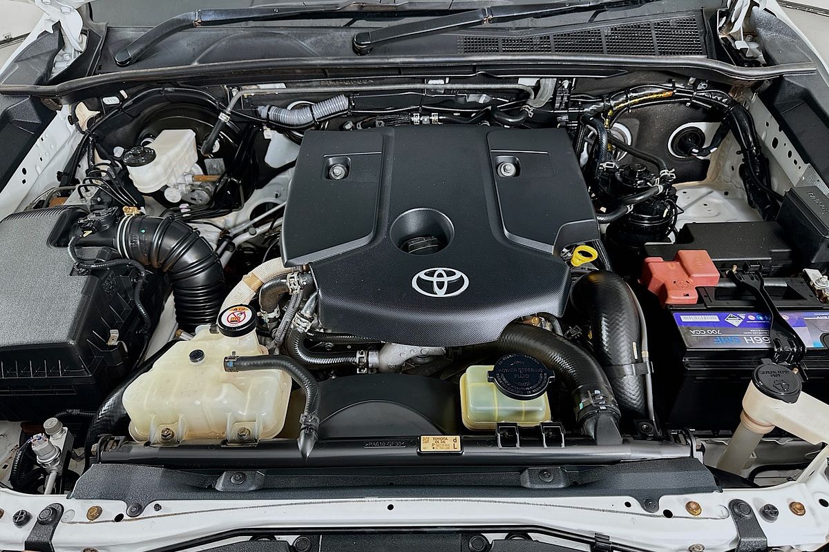2020 Toyota HILUX SR (4x4) GUN126R MY19 UPGRADE 4X4