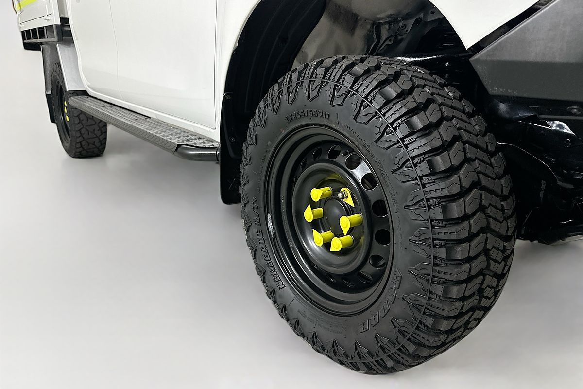 2020 Toyota HILUX SR (4x4) GUN126R FACELIFT 4X4