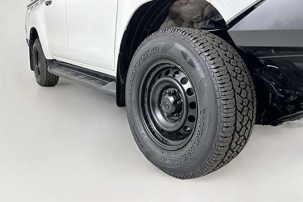2020 Toyota HILUX SR (4x4) GUN126R MY19 UPGRADE 4X4