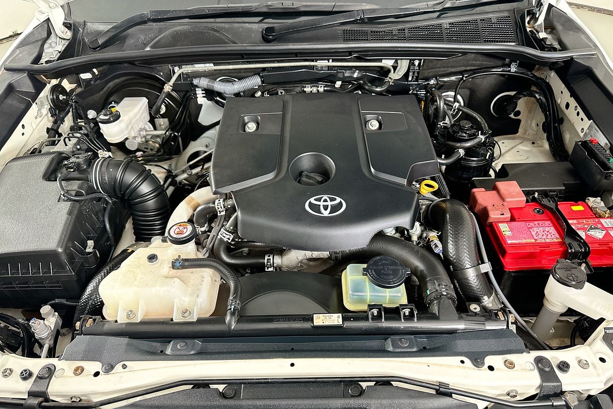 2021 Toyota HILUX SR (4x4) GUN126R FACELIFT 4X4