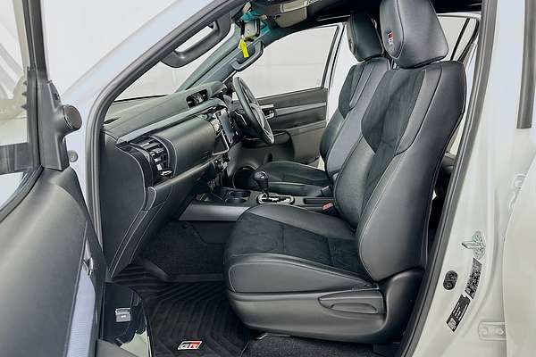2024 Toyota HILUX GR-SPORT (4x4) GUN126R FACELIFT 4X4