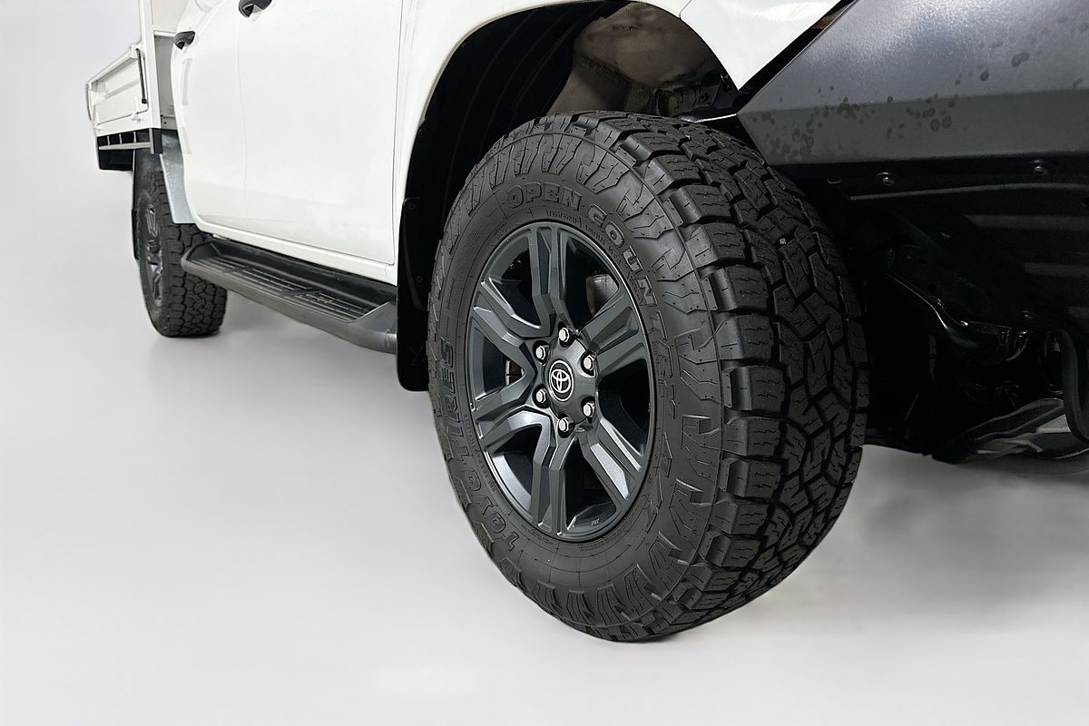 2020 Toyota HILUX SR (4x4) GUN126R FACELIFT 4X4