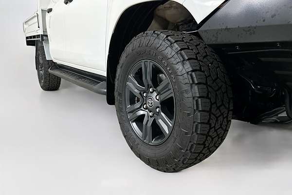 2020 Toyota HILUX SR (4x4) GUN126R FACELIFT 4X4