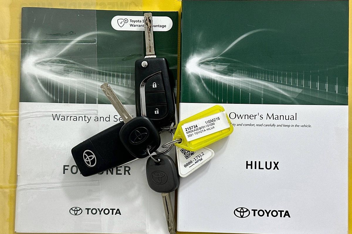 2021 Toyota HILUX SR (4x4) GUN126R 4X4