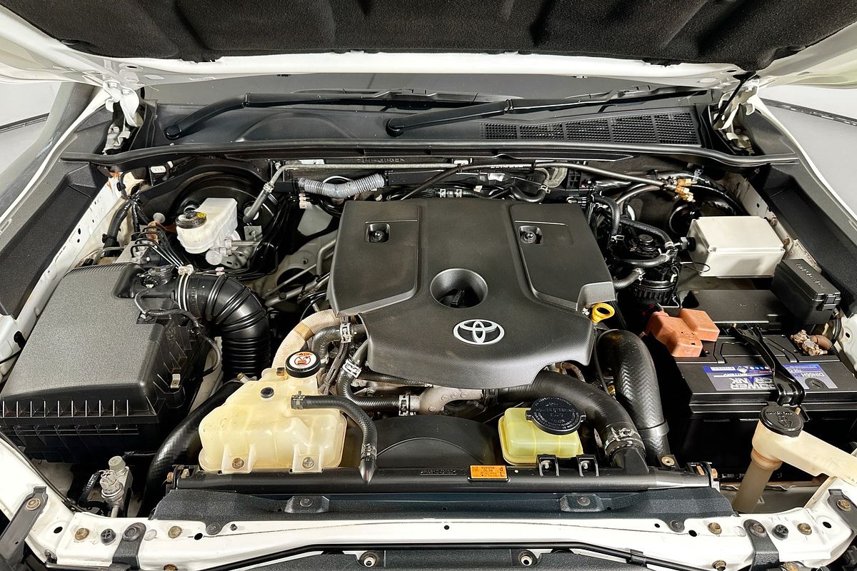 2023 Toyota HILUX SR (4x4) GUN126R 4X4