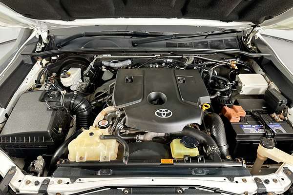 2023 Toyota HILUX SR (4x4) GUN126R 4X4