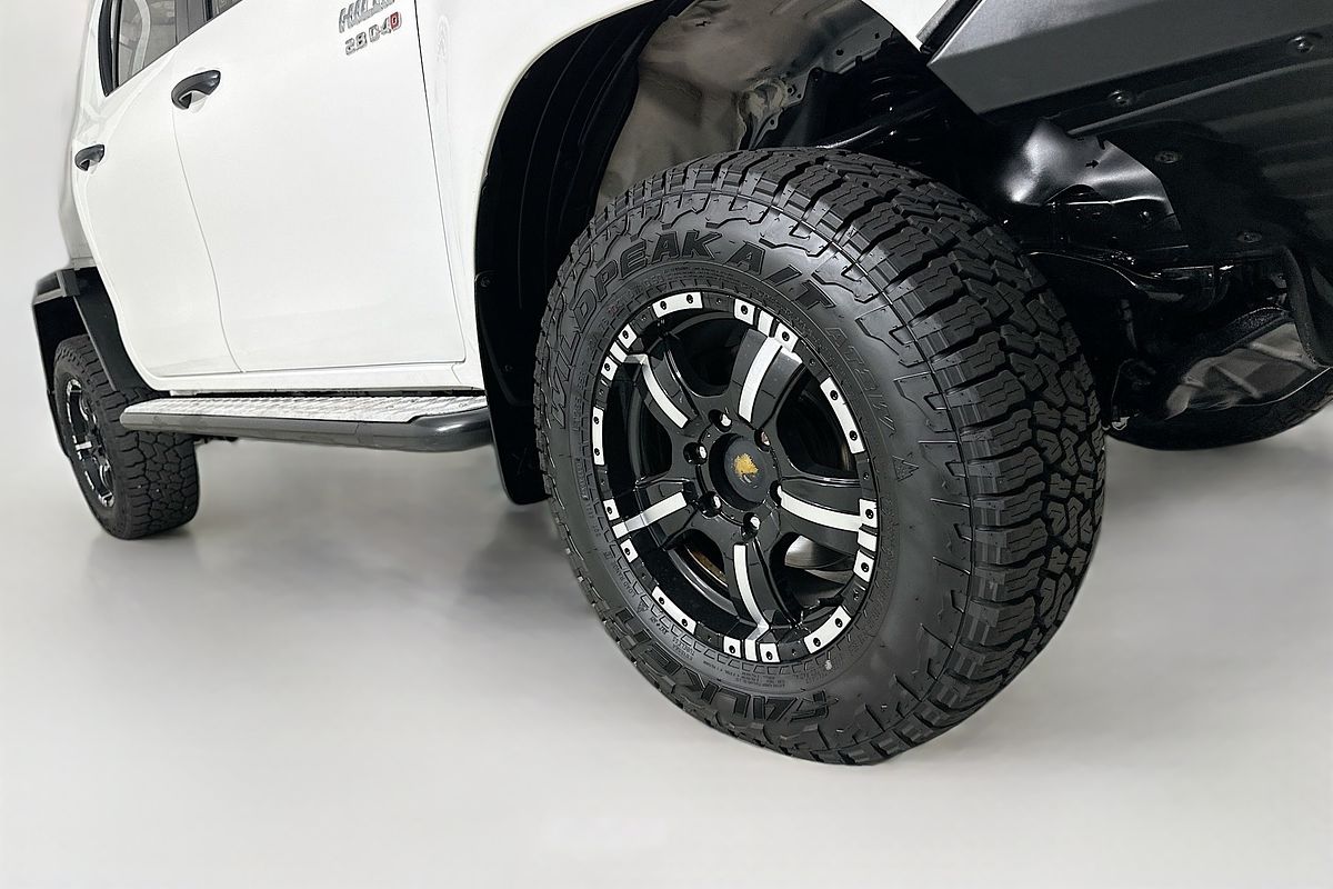 2021 Toyota HILUX SR (4x4) GUN126R 4X4