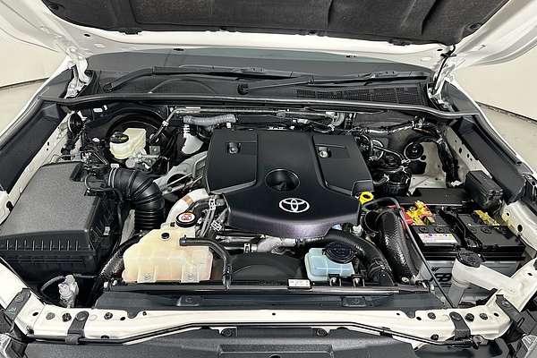 2024 Toyota HILUX SR (4x4) GUN126R 4X4