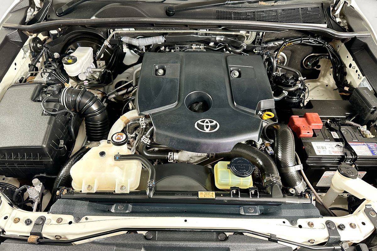 2021 Toyota HILUX SR (4x4) GUN126R 4X4