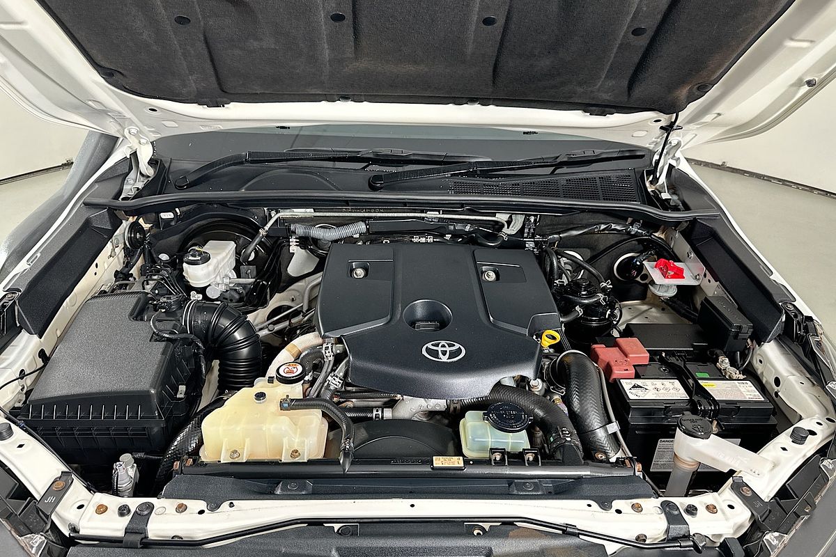 2022 Toyota HILUX SR (4x4) GUN126R 4X4