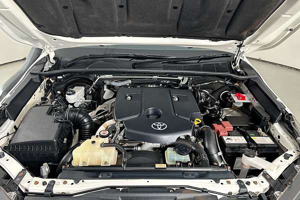 2022 Toyota HILUX SR (4x4) GUN126R 4X4