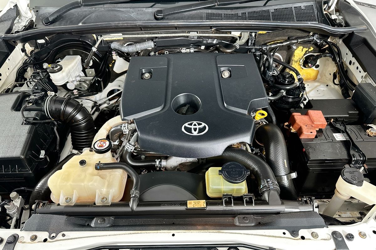2019 Toyota HILUX SR (4x4) GUN126R MY19 4X4