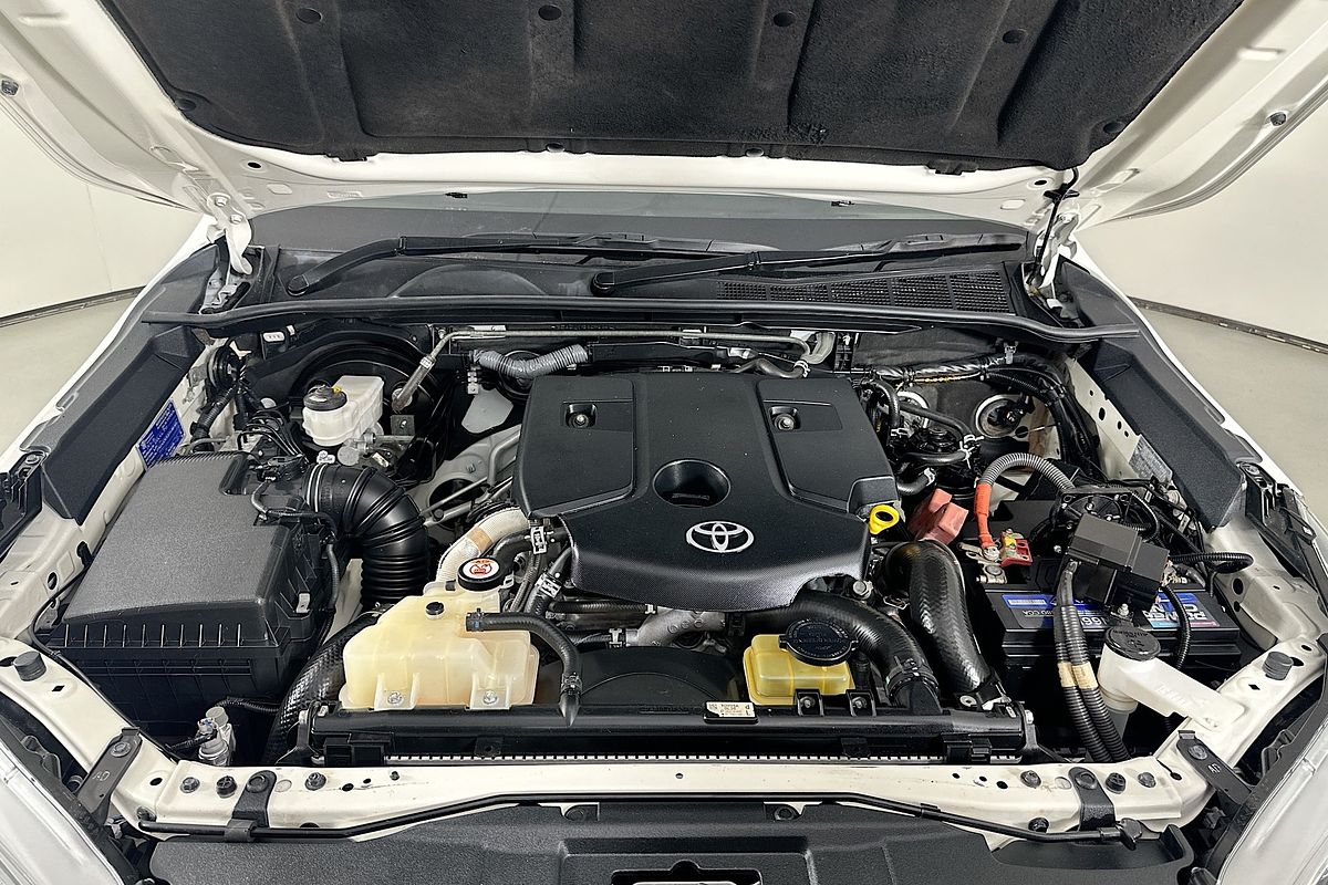 2020 Toyota HILUX SR (4x4) GUN126R MY19 UPGRADE 4X4