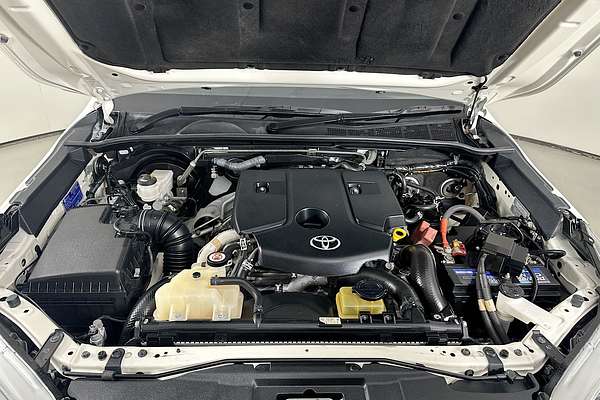 2020 Toyota HILUX SR (4x4) GUN126R MY19 UPGRADE 4X4