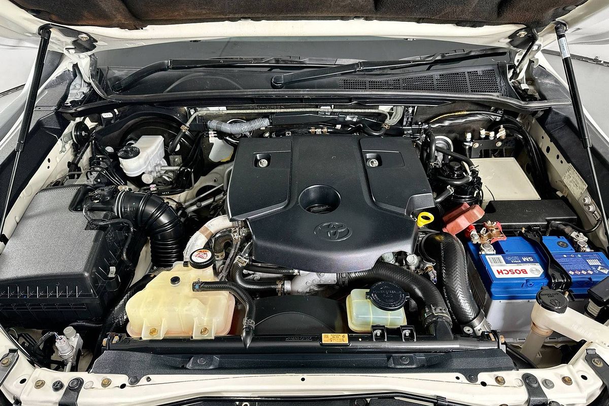 2021 Toyota HILUX SR (4x4) GUN126R 4X4