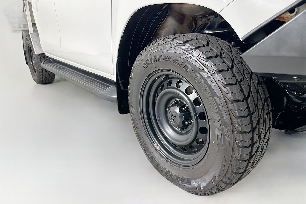 2021 Toyota HILUX SR (4x4) GUN126R FACELIFT 4X4