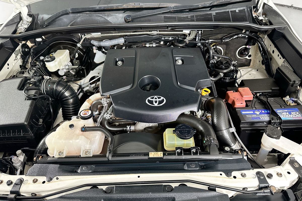 2021 Toyota HILUX SR (4x4) GUN126R FACELIFT 4X4