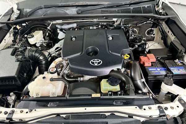 2021 Toyota HILUX SR (4x4) GUN126R FACELIFT 4X4