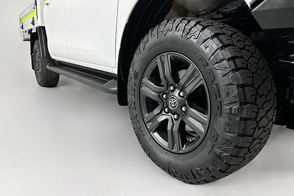 2022 Toyota HILUX SR (4x4) GUN126R 4X4