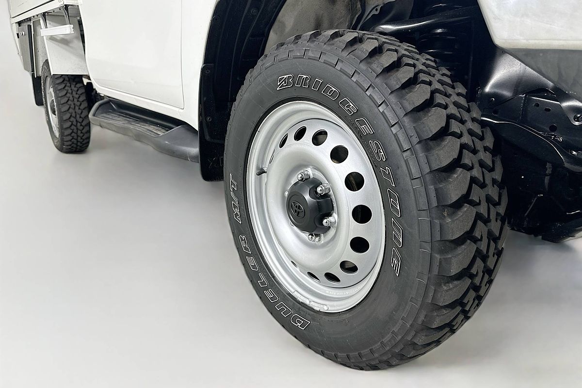 2020 Toyota HILUX SR (4x4) GUN126R FACELIFT 4X4