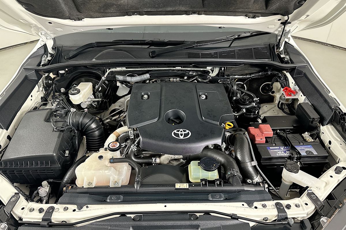 2021 Toyota HILUX SR (4x4) GUN126R 4X4