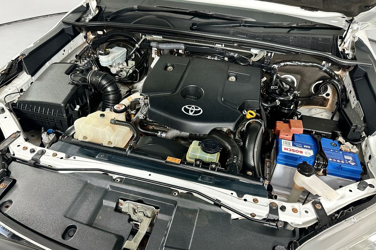 2020 Toyota HILUX SR (4x4) GUN126R MY19 UPGRADE 4X4