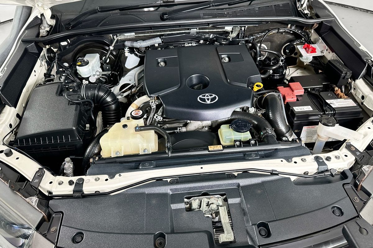 2022 Toyota HILUX SR (4x4) GUN126R 4X4